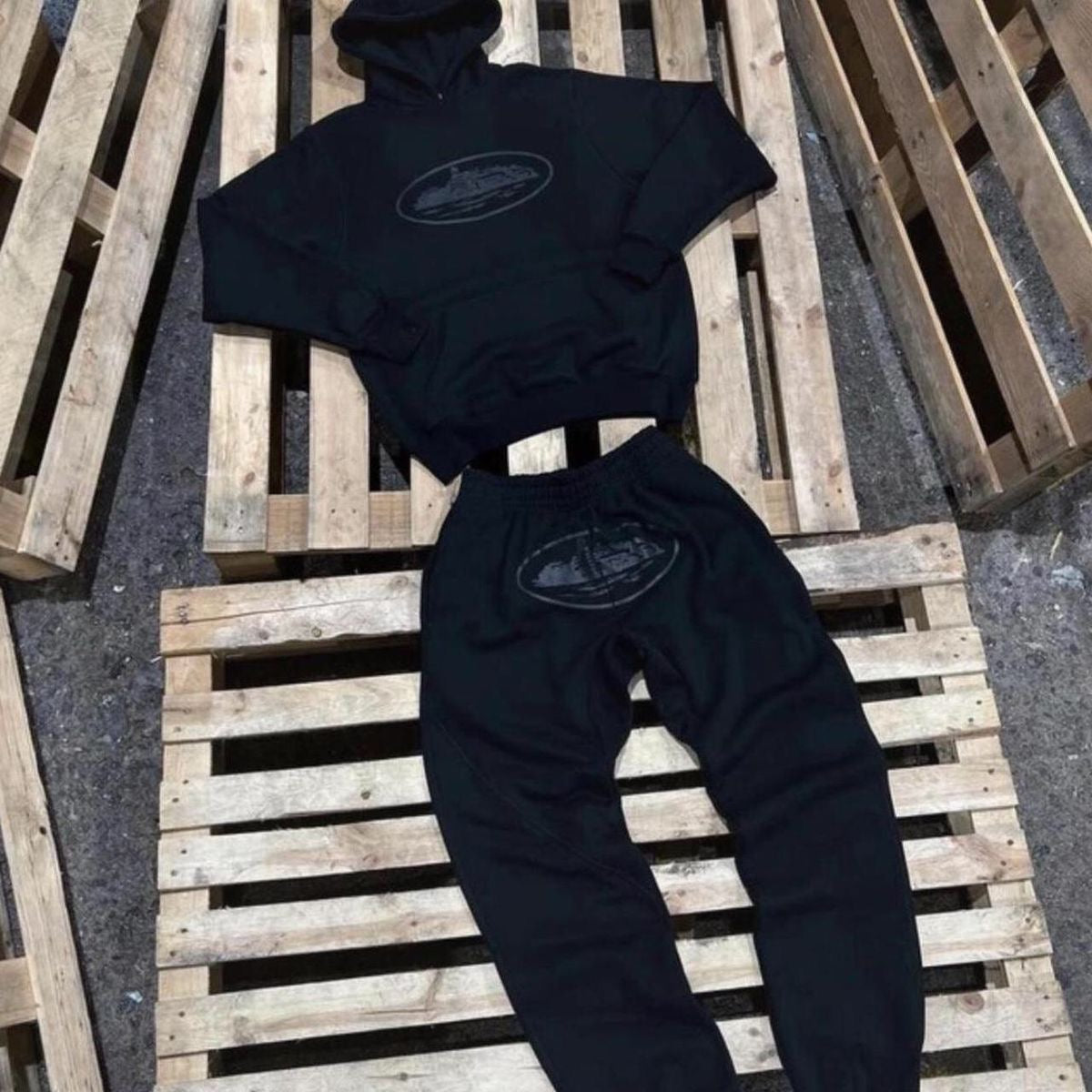 Corteiz Alcatraz Tracksuit "Black"